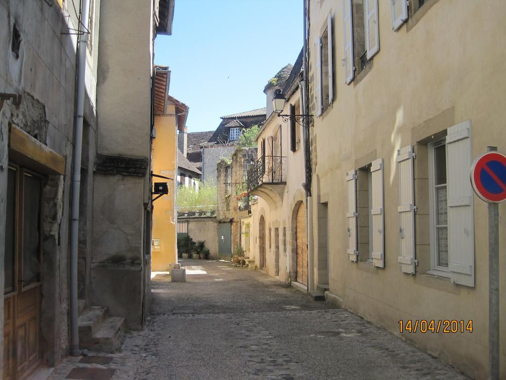 Hotel Le Commerce Neuville  Luaran gambar