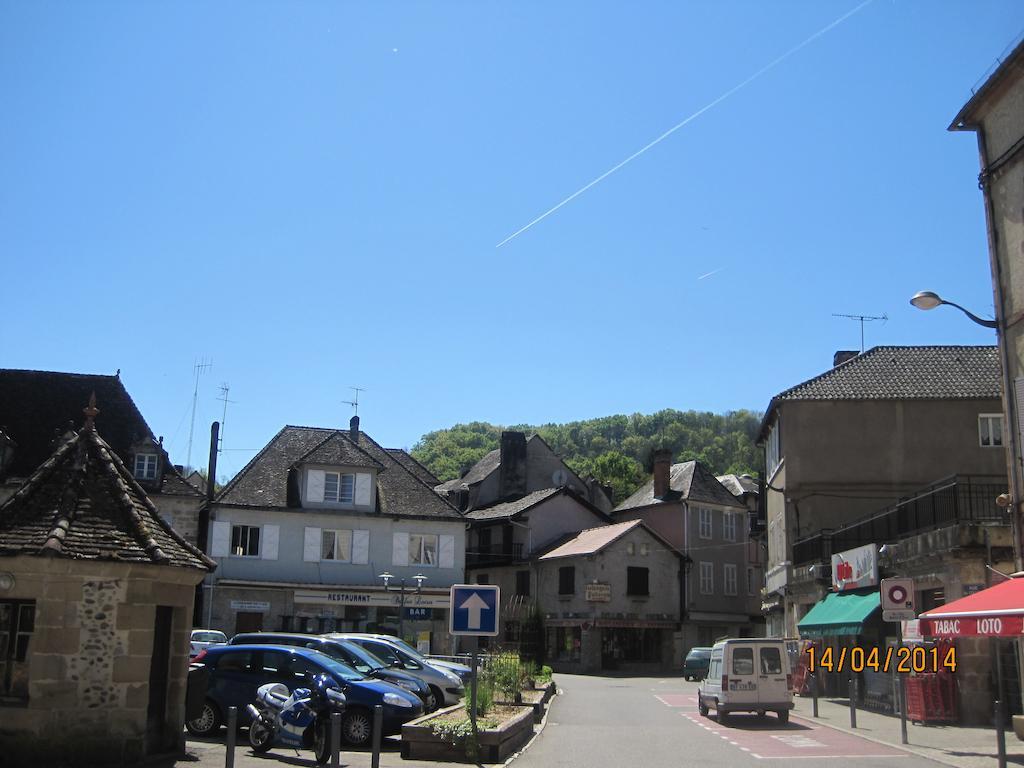 Hotel Le Commerce Neuville  Luaran gambar